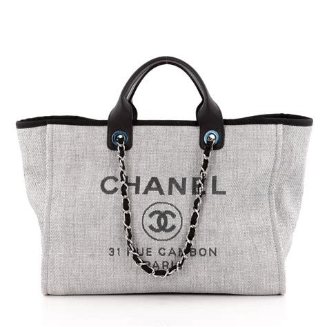 chanel chain tote price